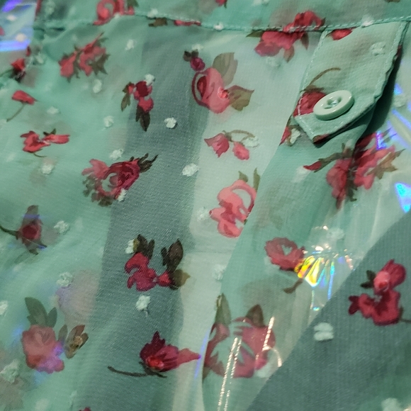 (2 for $10) Sheer Textured Chambray Floral Blouse - Picture 6 of 6